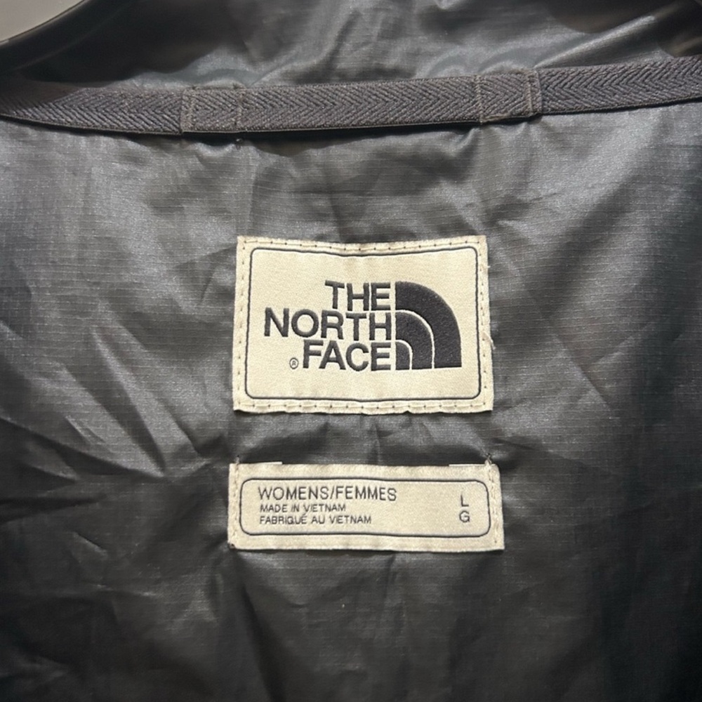 The North Face Black and Pink Women's Jacket - Picture 3 of 3